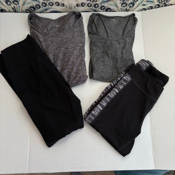 Bundle of 4 Small Offline by Aerie & Zone Pro Leggings with 2 Reebok t shirts - Picture 1 of 10